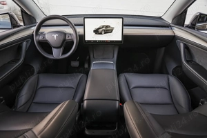 Tesla Model Y Long Range AWD - imagine 5