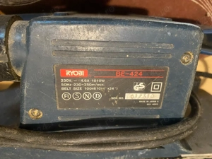 Masina de Slefuit - Ryobi BE 424