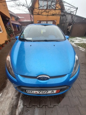 Vand Ford Fiesta, 187000 km,euro 5, 2009 stare perfecta.