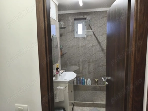 Proprietar vand apartament 4 camere  - imagine 5