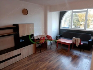 Garsoniera confort 1 zona Garii - imagine 2