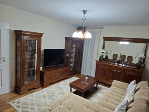 Închiriez apartament zona Coresi