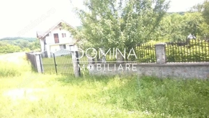 Vânzare casă P+1, cu teren 2.600 mp, în comuna Logrești, sat Măru 