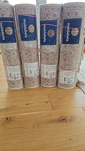 Ofer spre Vânzare 4 covore din lana 062x120