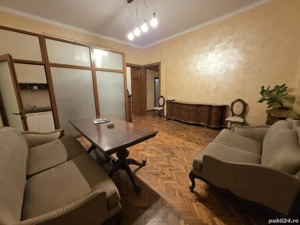Apartament 3 camere de închiriat   Ultracentral, Piața Victoriei | Clădire istorică - imagine 2