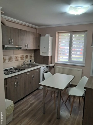 Închiriez apartament cu 2 camere 