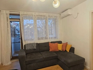 Închiriere apartament 3 camere mobilat, etaj 2, zonă liniștită