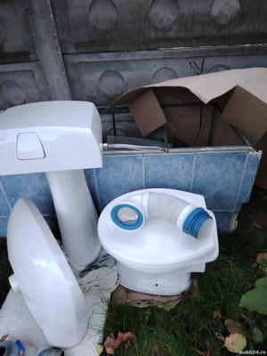 Vand set de baie compus din cada, chiuveta cu picior, vas wc cu capac. - imagine 2