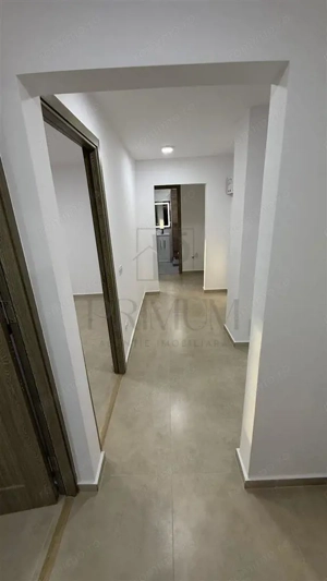 COMPLEX - 4 CAM - DECOM. - ETAJ 1 - CENTRALA PRORPIE - BOXA - 2 BAI - RENOVAT - imagine 5