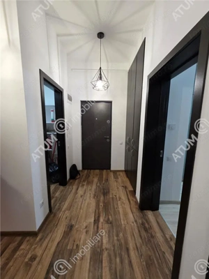 Apartament cu 3 camere decoamndate curte si terasa in zona Selimbar - imagine 11
