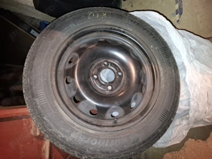 Vând o jantă pentru Logan 