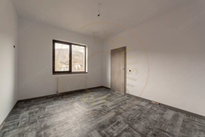 Casă spațioasă P+1+M – Izvorani, Ștefănești | Ideală pentru 2 familii! - imagine 4