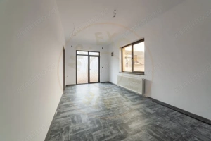 Casă spațioasă P+1+M – Izvorani, Ștefănești | Ideală pentru 2 familii! - imagine 5