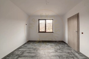 Casă spațioasă P+1+M – Izvorani, Ștefănești | Ideală pentru 2 familii! - imagine 18