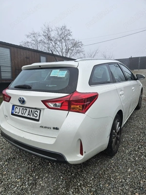 Toyota Auris Hybrid de vanzare - imagine 2
