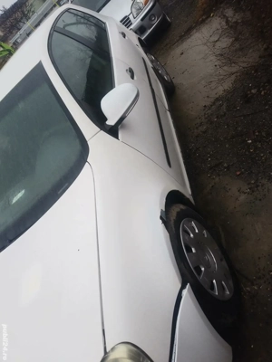 Vand golf 5  avariat - imagine 3