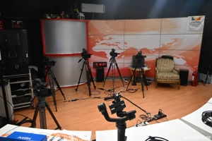  Se ofera spre vanzare TELEVIZIUNE ,,LA CHEIE"  - imagine 5