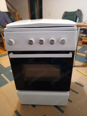 Vând aragaz Studio Casa nou