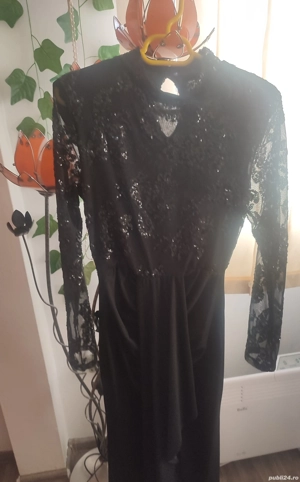 Vând rochie seară neagră mărimea xs