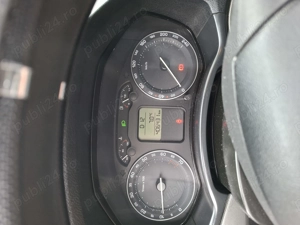 Vând octavia 2 2005 1.6 102cp - imagine 7