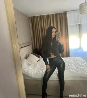 Bună sunt Cristina transexuală reală... Ofer si show web 