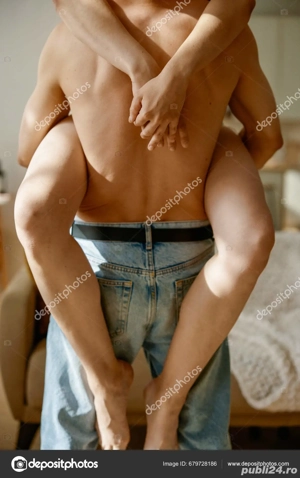 Pentru cuplu si doamne .