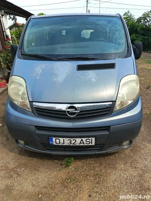Vând Opel Vivaro  an 2007   2500 diesel  3999 Euro.  - imagine 2