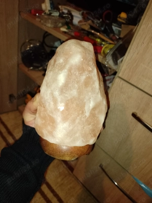 Lampa din sare și bricheta în formă de tun și suport de lumânări parfumate 