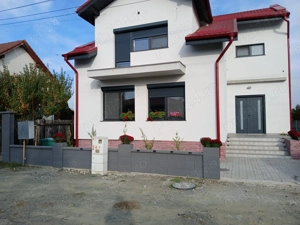 Proprietar vând casă nouă în Sag 