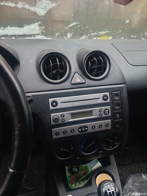 Ford Fiesta - imagine 2