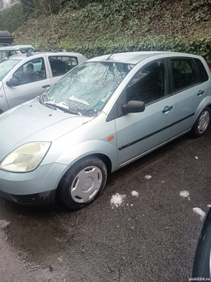 Ford Fiesta - imagine 6