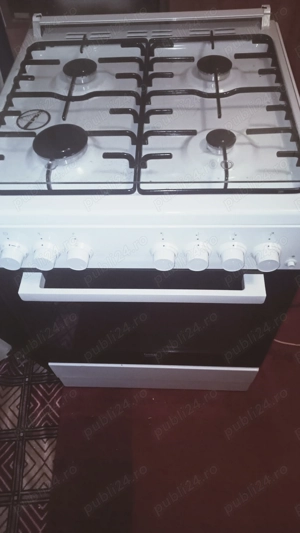 vind aragaz BEKO nou nefolosit cu cuptor electric buton de reglare temperatura multifunctional