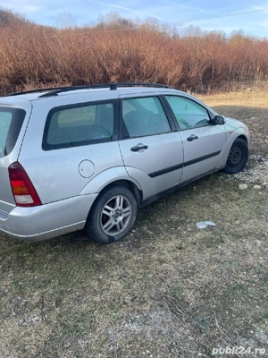 dezmembrez Ford focus mk1 - imagine 3