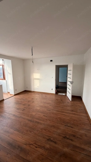 Vand Apartament 3 camere etaj 1 - imagine 3