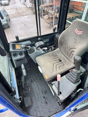 Miniexcavator Yanmar VIO26-6 - imagine 6