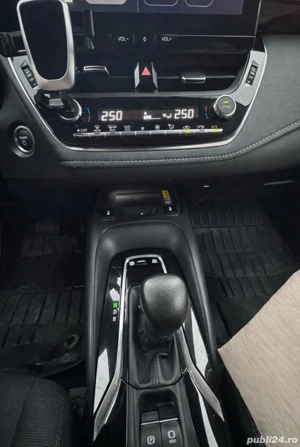 Toyota Corolla 2023, 1.8, HSD Dynamic, unic proprietar - imagine 5