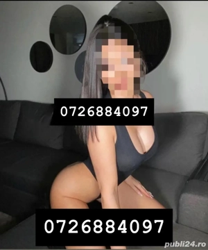 Escorta stau vizavi de ParkLake, fac și deplasări