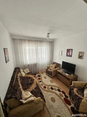 Se vinde apartament cu 3 camere, situat în Comănești, Bacău, etaj 4. - imagine 5