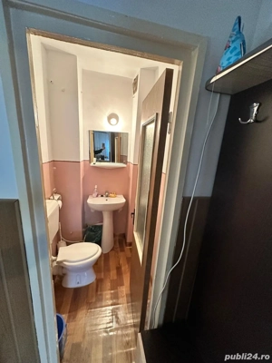 Se vinde apartament cu 3 camere, situat în Comănești, Bacău, etaj 4. - imagine 6