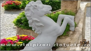Statuetă căluț mediu, alb marmorat, model S37. - imagine 2