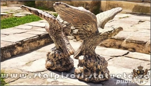 Set două statuete vulturi pe stâncă, model S35. - imagine 2