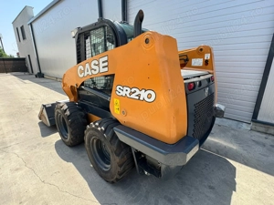 Încărcător frontal Case SR210 - imagine 3