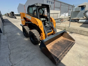 Încărcător frontal Case SR210 - imagine 2