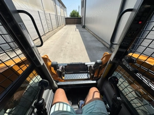 Încărcător frontal Case SR210 - imagine 5