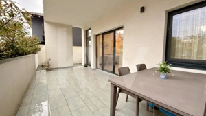 Apartament la parter cu curte privată, terase și două locuri de parcare - imagine 7