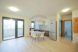 Apartament cu 2 camere de vânzare, ultracentral, Parcul Petőfi Sándor