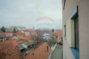 Apartament cu 2 camere de vânzare, ultracentral, Parcul Petőfi Sándor - imagine 10