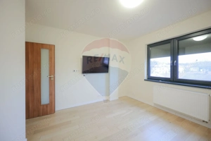 Apartament cu 2 camere de vânzare, ultracentral, Parcul Petőfi Sándor - imagine 4