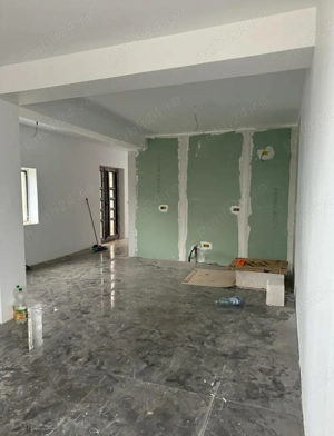 Casa Preajba La Strada Principala(trandafirilor) - imagine 2