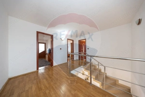 Casă individuală cu garaj și curte, 148 mp utili, zonă de case - imagine 9